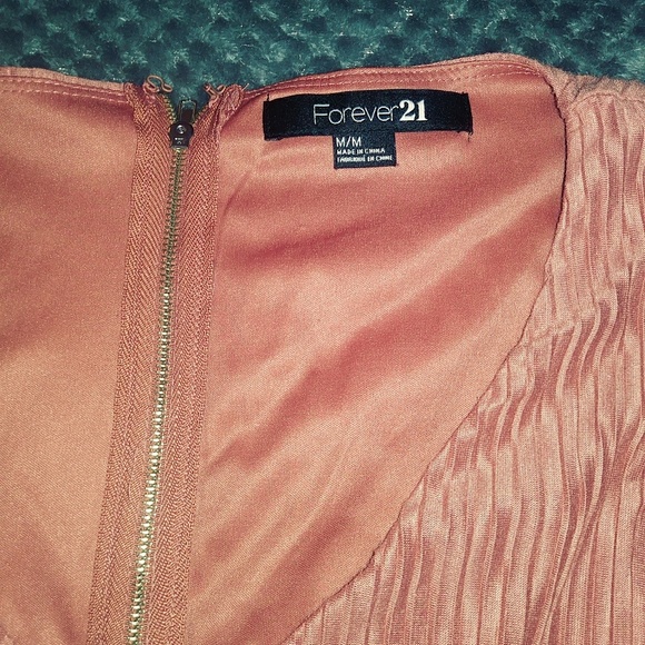 Forever21 peach, army green color with gold zipper - Picture 3 of 3